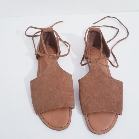 Universal thread  sandals - Picture 2 of 6